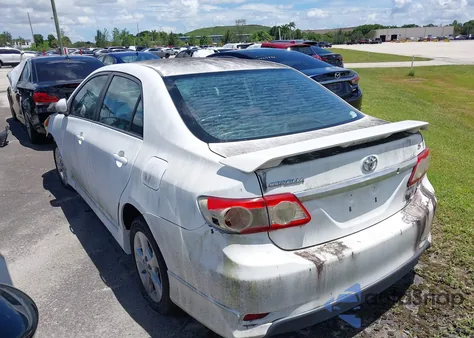 2011 Toyota Corolla S из США, поврежденный, VIN 2T1BU4EE7BC647075